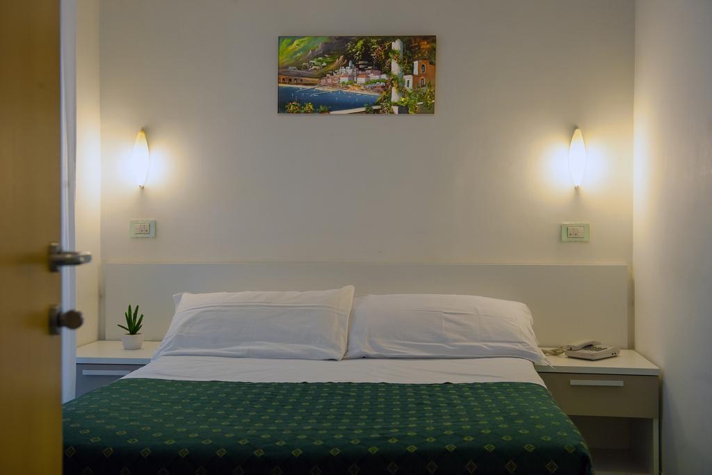 Hotel De Rosa Maiori Bagian luar foto