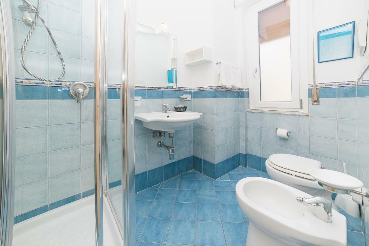 Hotel De Rosa Maiori Bagian luar foto